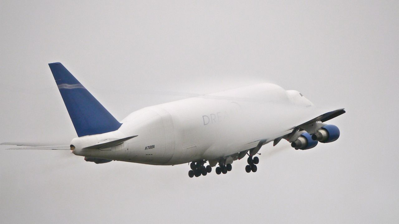 Boeing Dreamlifter (N718BA) - GTI4542 departs Rwy 16R for a flight to KIAB on 11/25/14. (ln 932 / cn 27042).