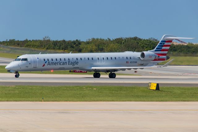 Canadair Regional Jet CRJ-900 (N595NN) - 29.09.2017