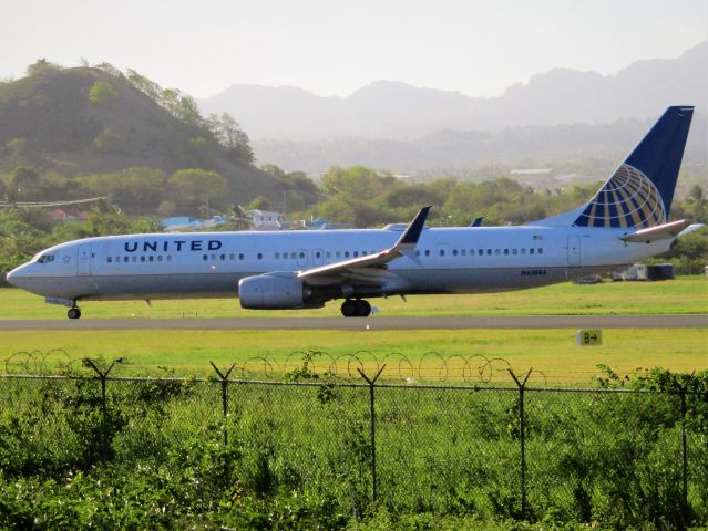 Boeing 737-900 (N61886)