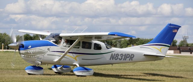 Cessna 206 Stationair (N831PR) - On flightline