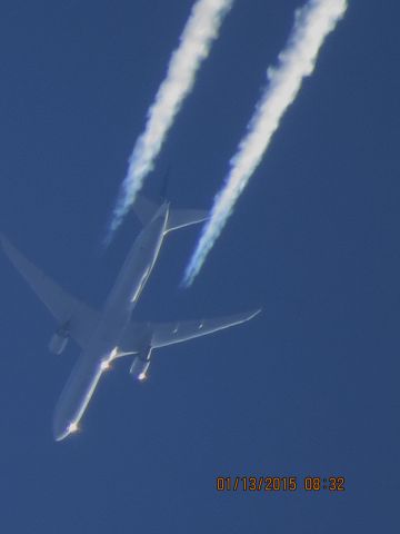 BOEING 767-400 (N77066) - United Airlines flight 14 from Honolulu to New York over Baxter Springs Kansas (78Ks) at 35,000 feet.