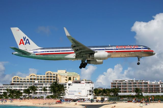 Boeing 757-200 —