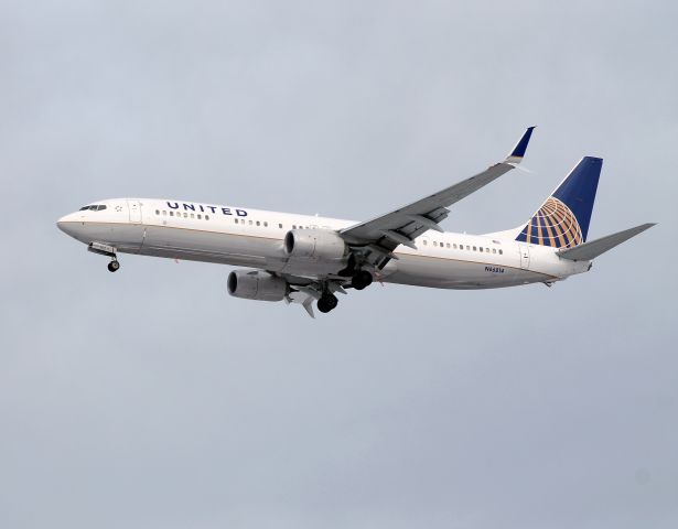 Boeing 737-900 (N66814)