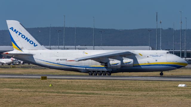 Antonov An-124 Ruslan (UR-82008) - Arriving from Johor Bahru in some terrible heat haze