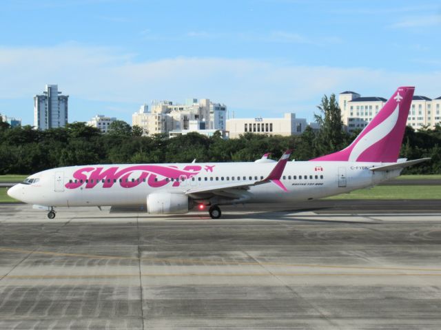 Boeing 737-800 (C-FYBK)