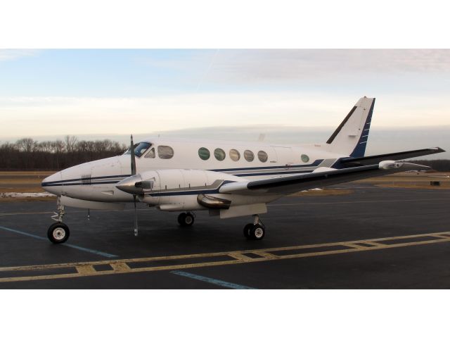 Beechcraft King Air 100 (N6045S)