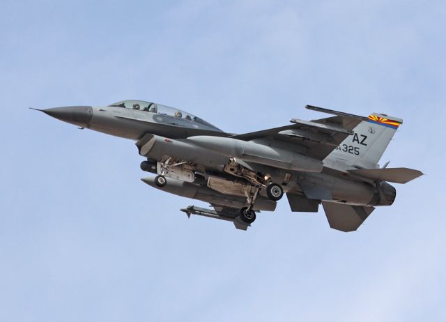 Lockheed F-16 Fighting Falcon — - Tucson