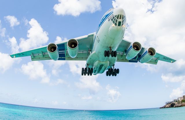 RA-76511 — - Nice & Low over Maho Beach, St. Maarten