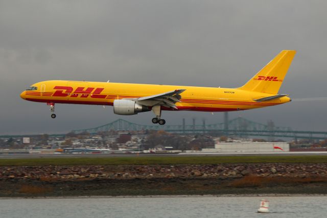 Boeing 757-200 (N557CM) - Air Transport 588 arriving from N. Covington, KY