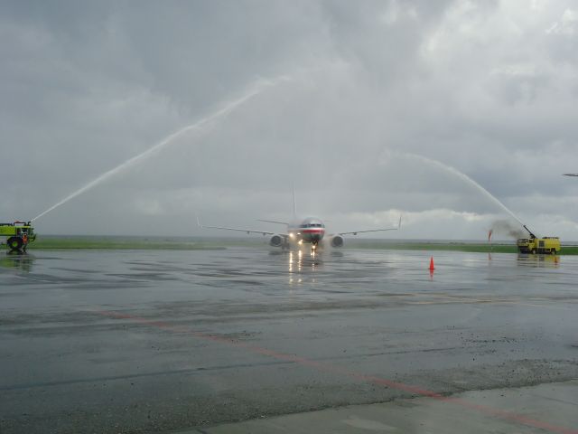 Boeing 737-700 (N848NN) - VUELO INAUGURAL EN ROA.