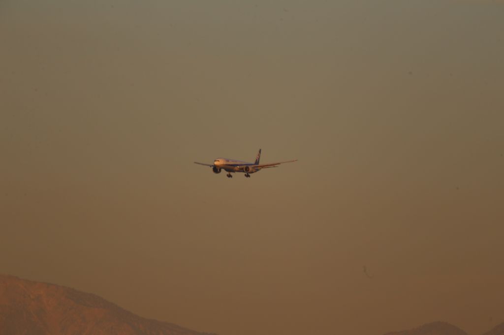 BOEING 777-300ER (JA733A)