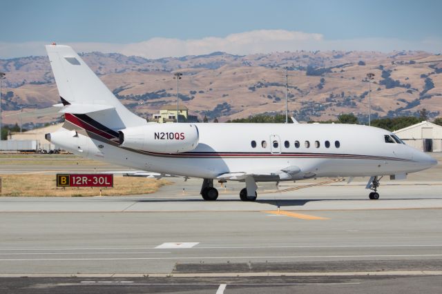 Dassault Falcon 2000 (N210QS)