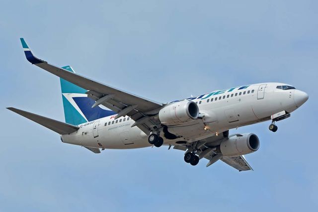 Boeing 737-700 (C-GWSO) - WestJet Boeing 737-7CT C-GWSO at Phoenix Sky arbor on January 8, 2018.