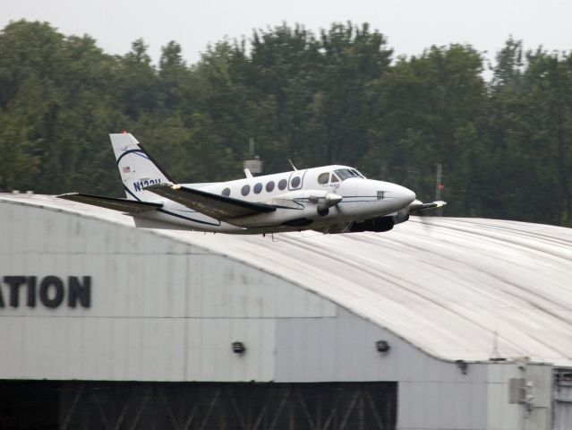 Beechcraft Beechjet (N122U) - Take off runway 16. Westchester 3 SID.