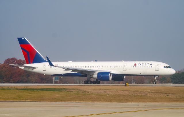 Boeing 757-200 (N551NW)