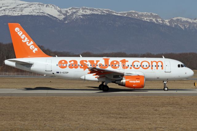 Airbus A319 (G-EZDP)