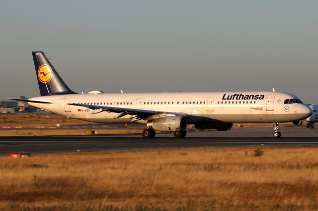 Airbus A321 (D-AISU)