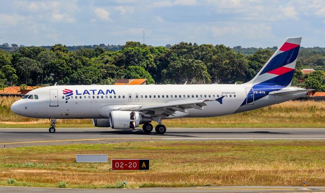 Airbus A320 (PR-MYN)