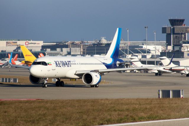 Airbus A320neo (9K-AKN)