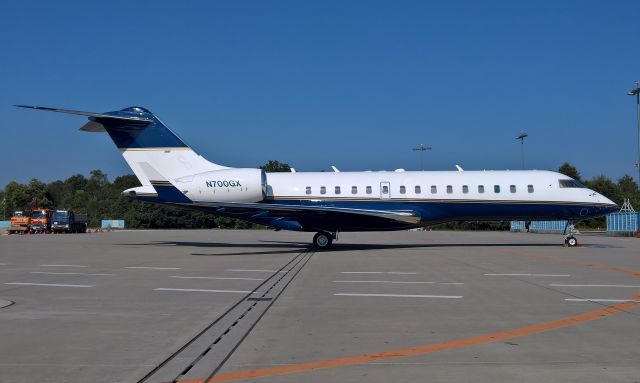 Bombardier Global Express (N700GX)