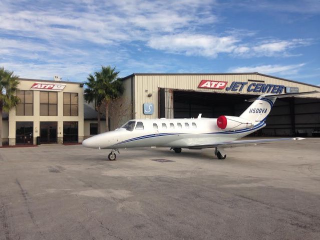 Beechcraft Super King Air 200 (N500VA) - Cessna Citation CJ2 (twin-jet)