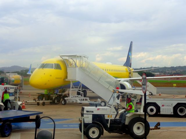 Embraer ERJ-190 (PR-AUA)