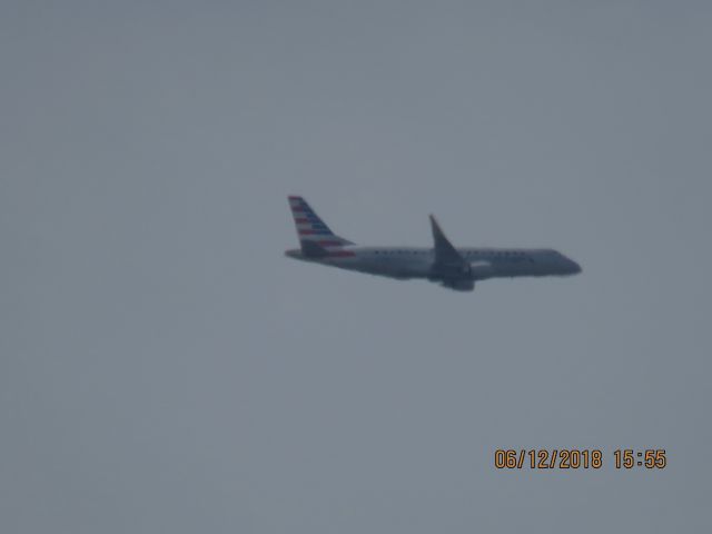 Embraer 175 (N253NN)