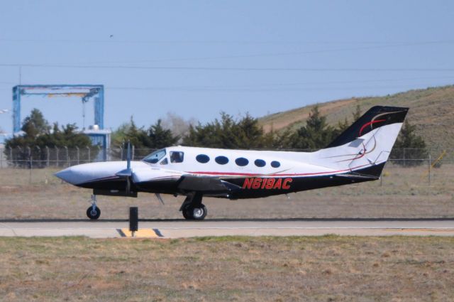 Cessna 421 (N619AC)