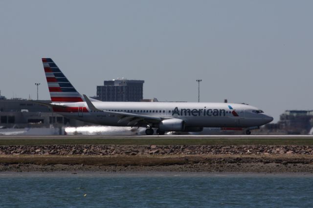 Boeing 737-800 (N973AN)