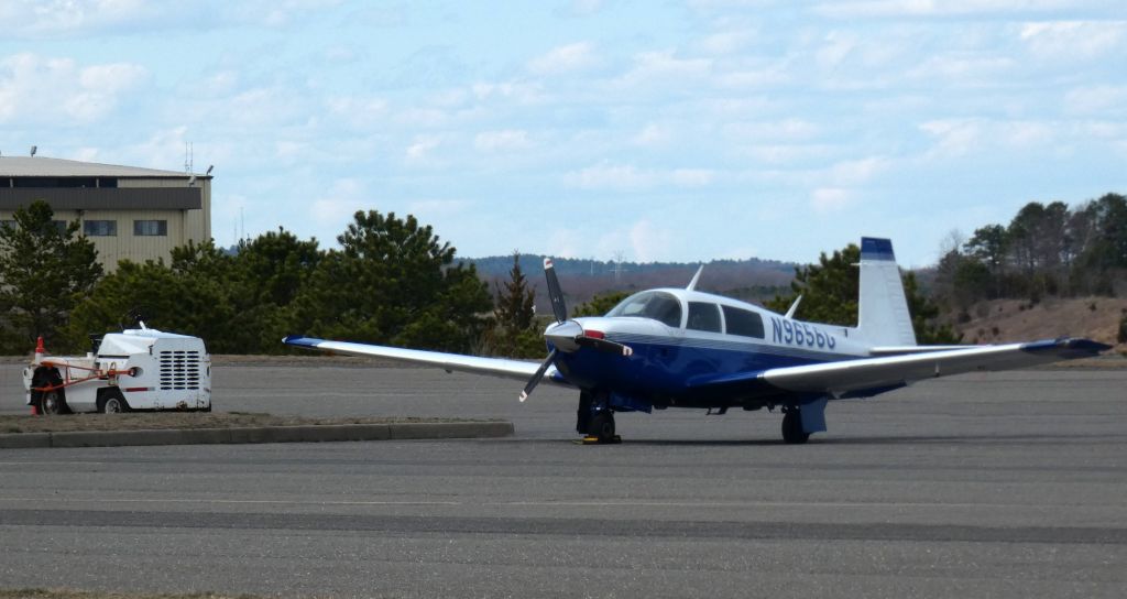 Mooney M-20 (N9656G) - Catching some tarmac time is this 1981 Mooney M-20J from the Winter of 2024.
