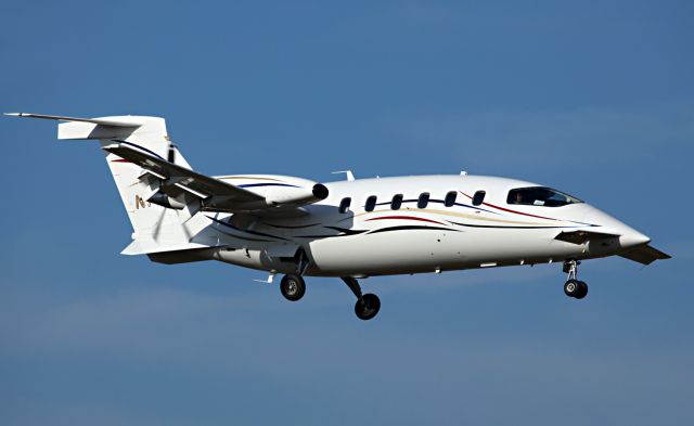 Piaggio P.180 Avanti (N79CN)