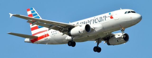 Airbus A319 (N834AW)