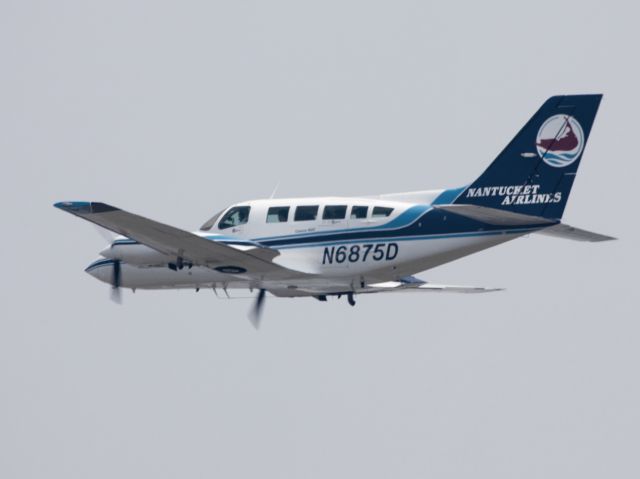 Cessna 402 (N6875D)