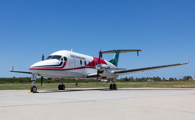 Beechcraft 1900 (8R-GAQ)