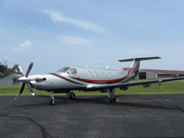 Pilatus PC-12 (N852W)