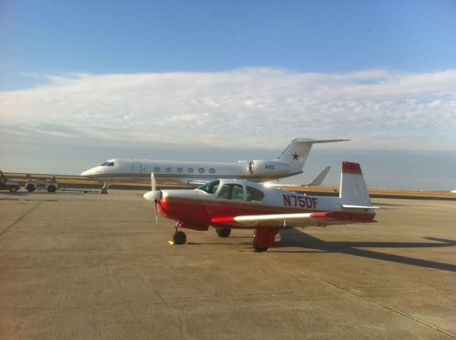 Mooney M-20 (N75DF) - Just when you think you are the big dog with a new plane........Keepin' up with the Jerry Jones'