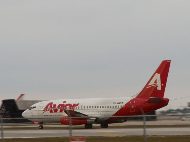 Boeing 737-200 (YV-488T)