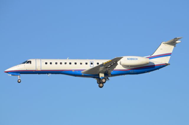 Embraer ERJ-135 (N386CH)