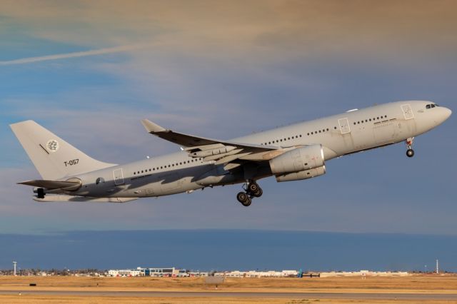 Airbus A330-200 (T057) - Departing off rwy 17R for EDDM.