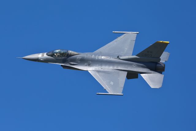 Lockheed F-16 Fighting Falcon (90-0803) - USAF PACAF 5AF 35FW 14FS F-16CJ demonstration flights in Sapporo Airshow