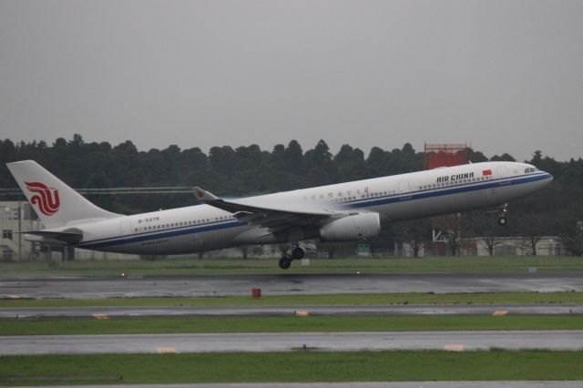 Airbus A330-300 (B-5978)