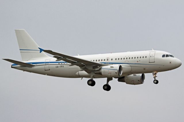 Airbus A319 (CS-TFU)