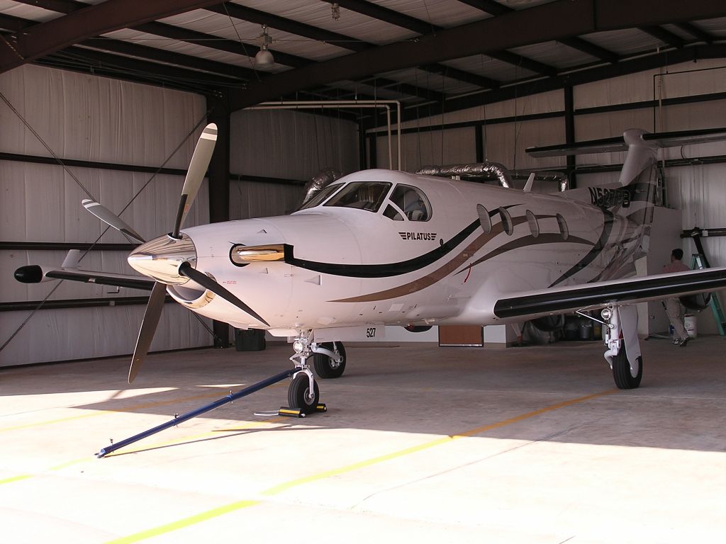 Pilatus PC-12 (N527PB)