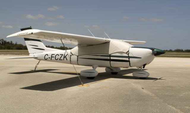 Cessna Cardinal (C-FCZK) - Canadian seeking the Florida sun. Welcome to the US!