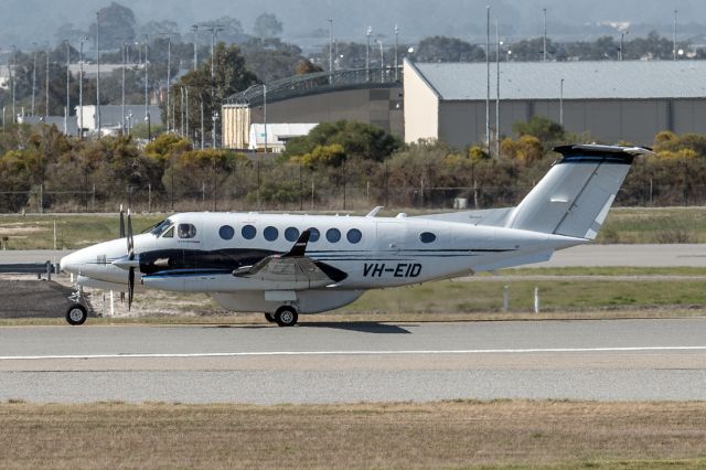 Beechcraft Super King Air 350 (VH-EID) - Beechcraft Super King Air 350 cn FL-1114. Australian Federal Police VH-EID heading for runway 03 departure YPPH 27 May 2023