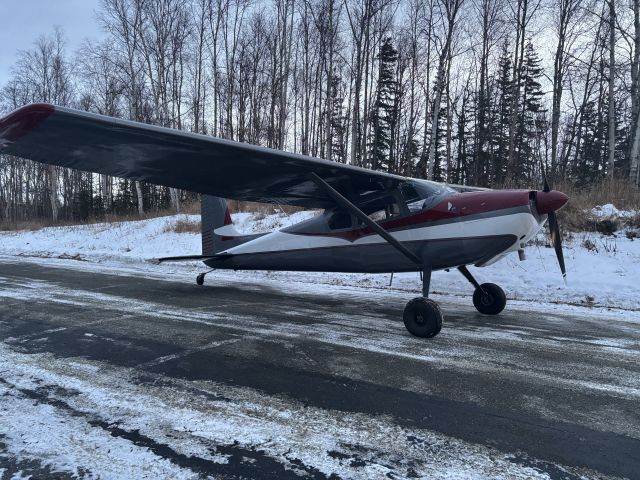 Cessna Skywagon 180 (N4909A)