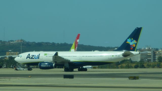 Airbus A330-300 (PR-AIZ) - Heading out to Campinas