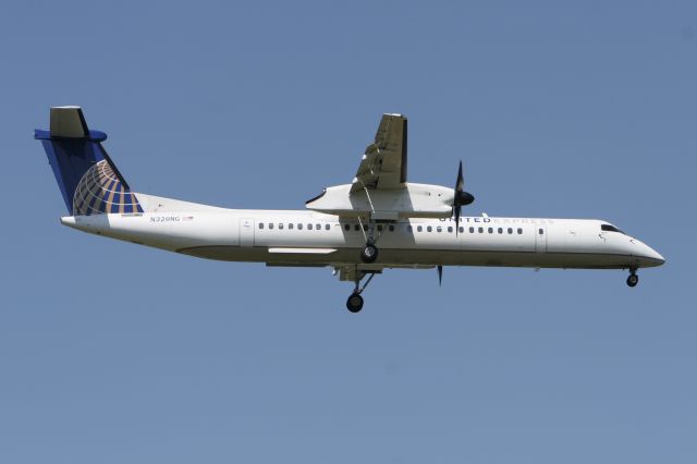 de Havilland Dash 8-400 (N328NG) - May 31, 2012 - arrived Washington Dulles