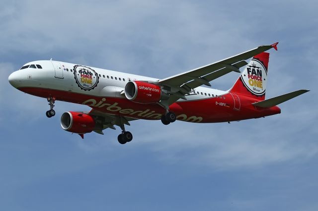 Airbus A320 (D-ABFK)