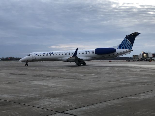 Embraer ERJ-145 (N12160)